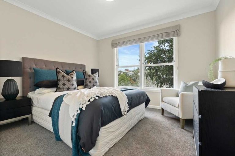 Photo of property in 1/99 Mountbatten Avenue, Hillcrest, Auckland, 0627