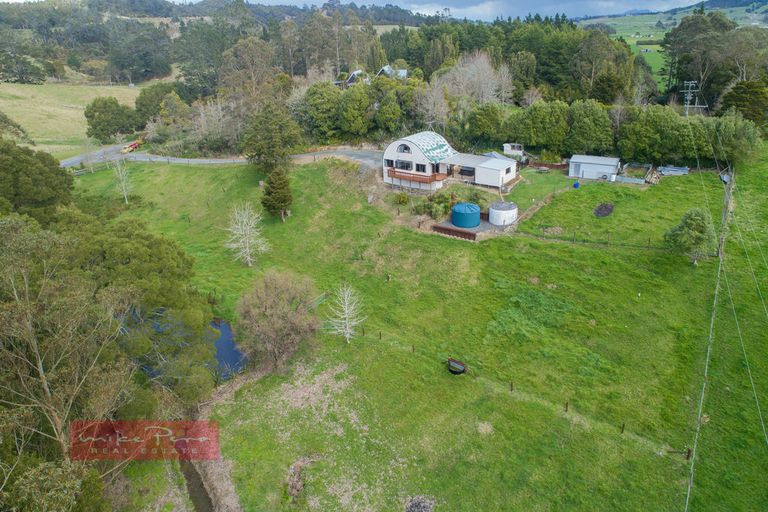 Photo of property in 307 Whananaki North Road, Opuawhanga, Hikurangi, 0181