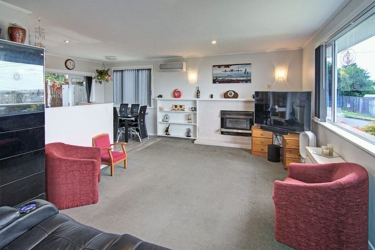 Photo of property in 11 Puriri Crescent, Lansdowne, Masterton, 5810