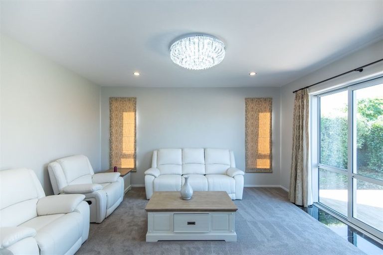 Photo of property in 83 Babich Road North, Ranui, Auckland, 0612