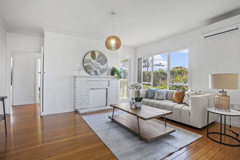 Photo of property in 1/1 Picton Street, Howick, Auckland, 2014