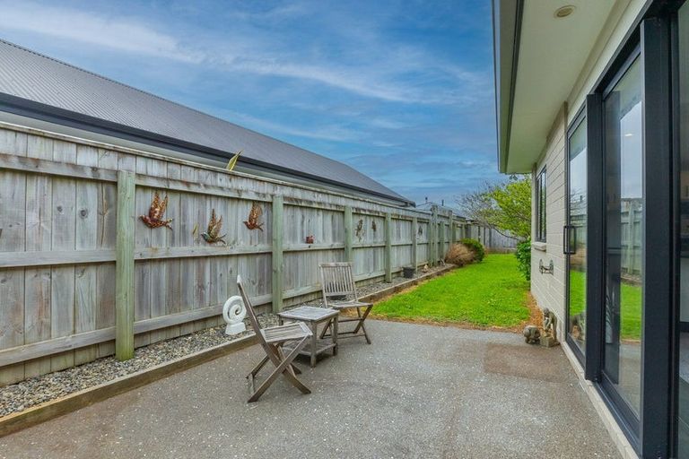 Photo of property in 83 Kotuku Drive, Paraparaumu Beach, Paraparaumu, 5032
