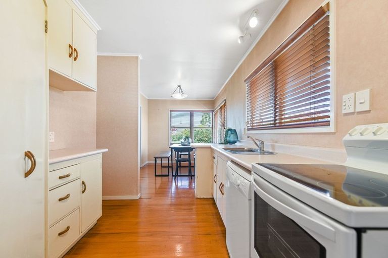 Photo of property in 12 Kingsley Street, St Andrews, Hamilton, 3200