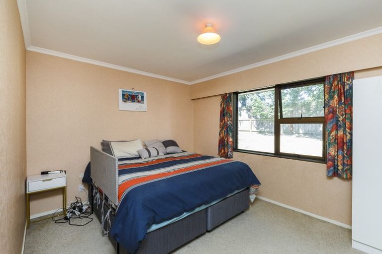 Photo of property in 2 Caroline Crescent, Highbury, Palmerston North, 4412