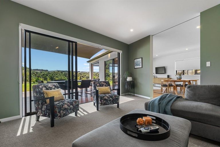 Photo of property in 95 Awataha Crescent, Pyes Pa, Tauranga, 3110