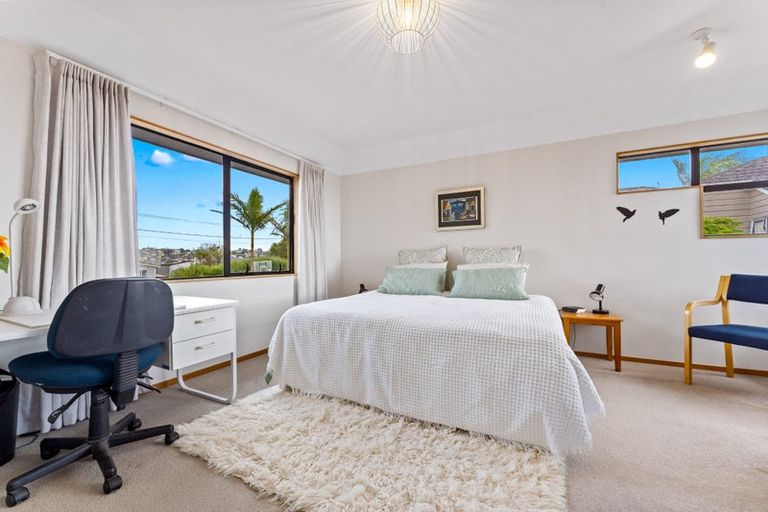 Photo of property in 27 Gulf View Road, Murrays Bay, Auckland, 0630
