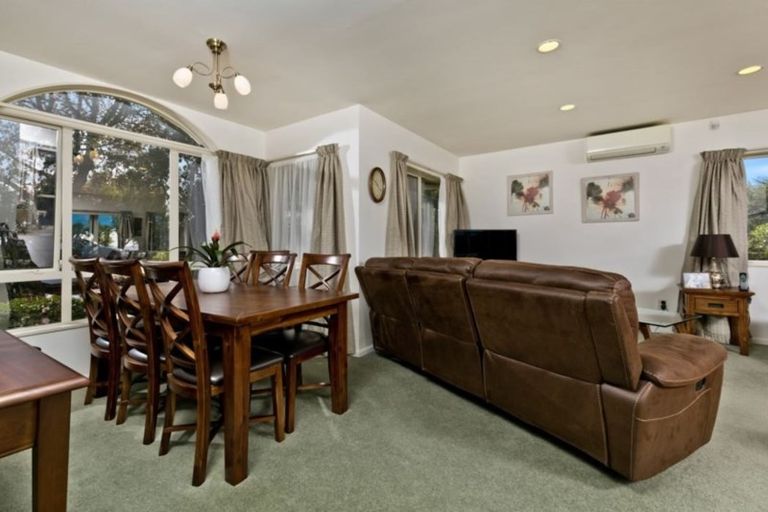 Photo of property in 133 Awaroa Road, Sunnyvale, Auckland, 0612