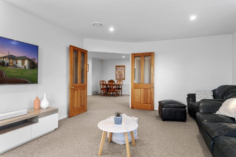 Photo of property in 12 Mervyn Drive, Avondale, Christchurch, 8061