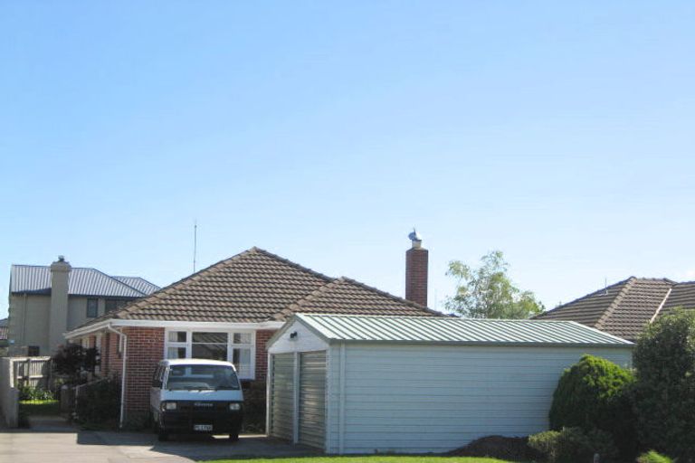 Photo of property in 65 Winters Road, Redwood, Christchurch, 8051