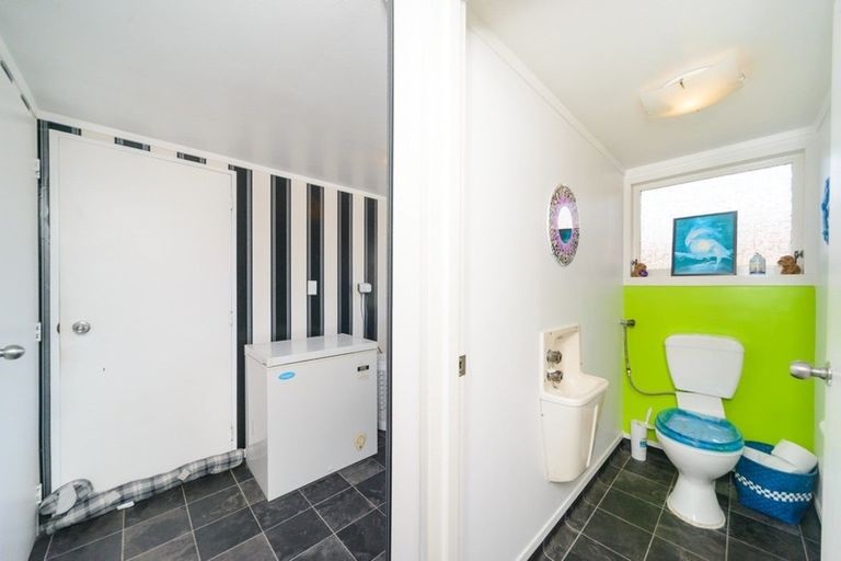 Photo of property in 111 Benmore Avenue, Cloverlea, Palmerston North, 4412