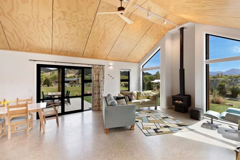 Photo of property in 6 Harris Place, Luggate, Cromwell, 9383