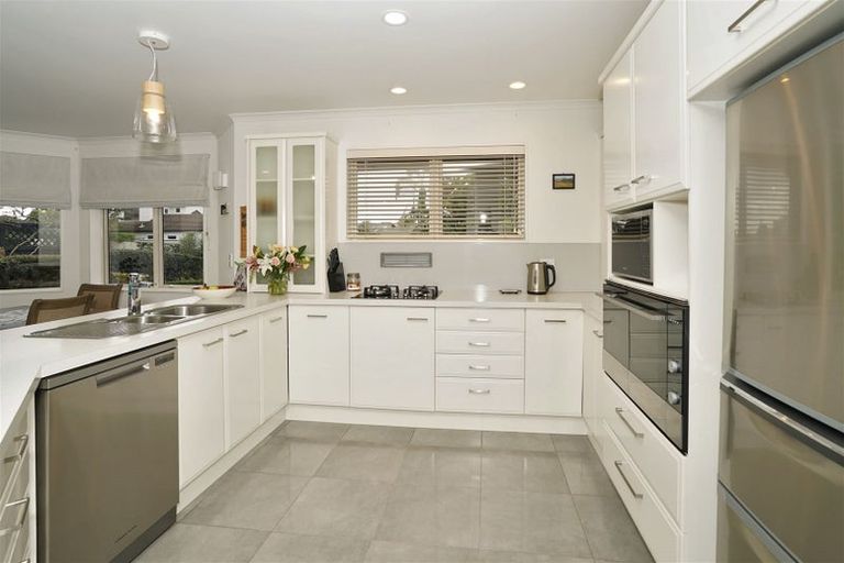 Photo of property in 10 Helmsdale Court, Huntington, Hamilton, 3210