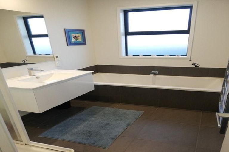 Photo of property in 9 Myles Way, Lower Shotover, Queenstown, 9304