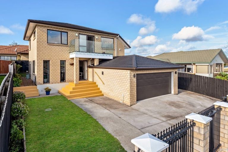 Photo of property in 93 Waitaki Street, Henderson, Auckland, 0612