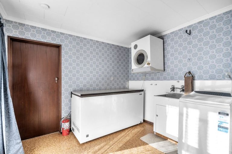 Photo of property in 121 Park Street, Winton, 9720