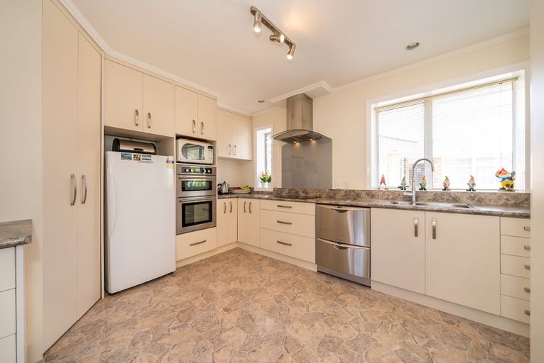 Photo of property in 48 Kashmir Avenue, Clouston Park, Upper Hutt, 5018