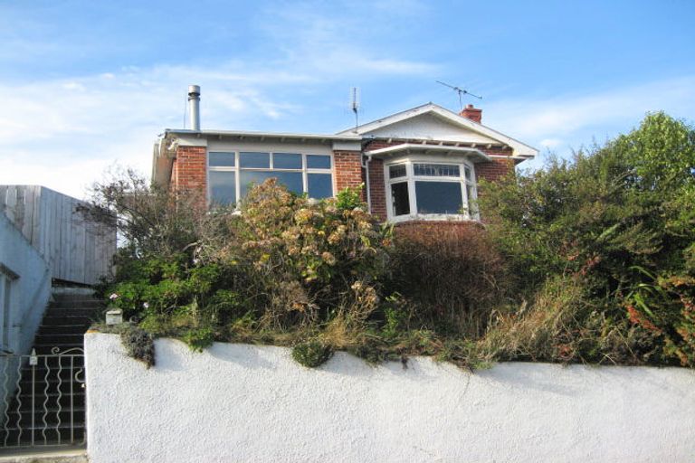 Photo of property in 2 Oakland Street, Andersons Bay, Dunedin, 9013