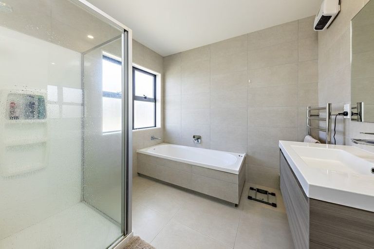 Photo of property in 7 Matairangi Avenue, Totara Heights, Auckland, 2105