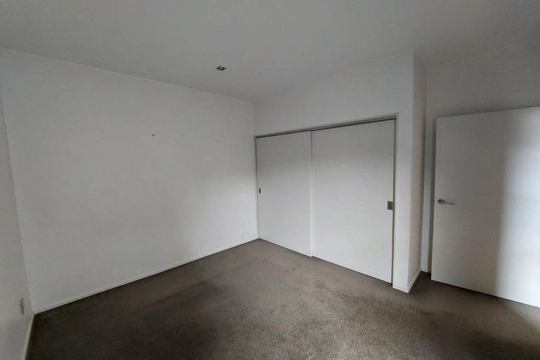 Photo of property in 29 Saddleback Grove, Karori, Wellington, 6012