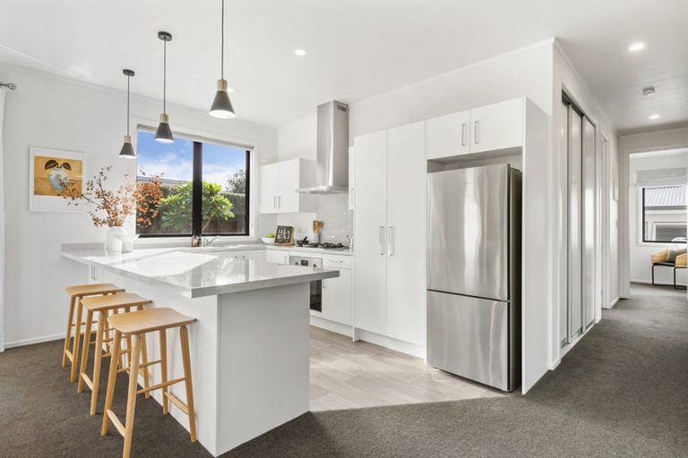 Photo of property in 14 Fordham Street, Beach Haven, Auckland, 0626