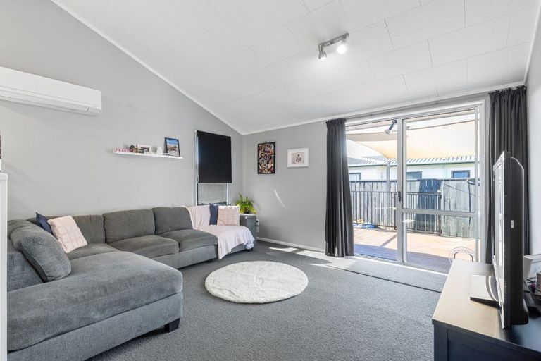 Photo of property in 124b Roberts Line, Kelvin Grove, Palmerston North, 4414