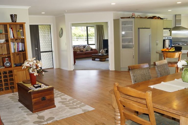 Photo of property in 7 Kotare Heights, Kerikeri, 0230