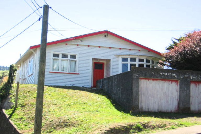 Photo of property in 35 Calcutta Street, Khandallah, Wellington, 6035