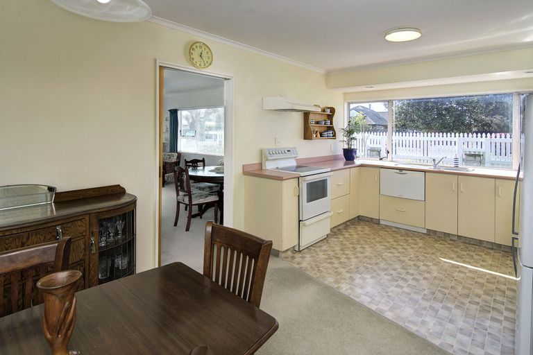 Photo of property in 2 Miller Place, Masterton, 5810