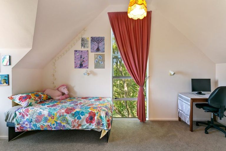 Photo of property in 21 Parerohi Grove, Kuratau, Turangi, 3381