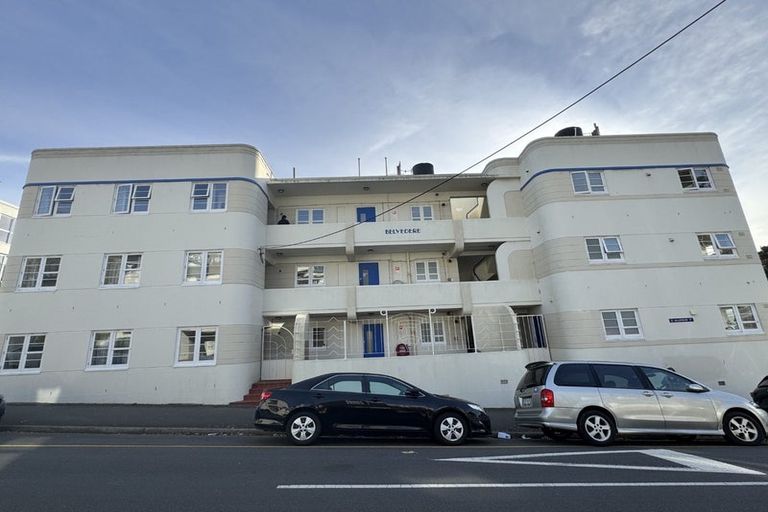 Photo of property in 82 Majoribanks Street, Mount Victoria, Wellington, 6011