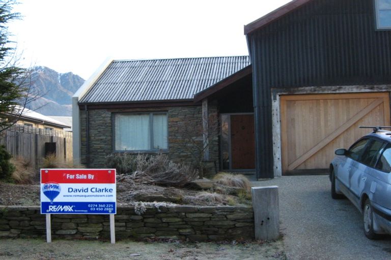 Photo of property in 4 Shanahan Lane, Arrowtown, 9302