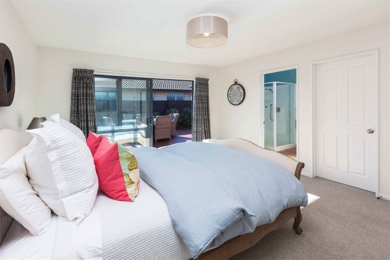 Photo of property in 16 Bayliss Close, Northwood, Christchurch, 8051