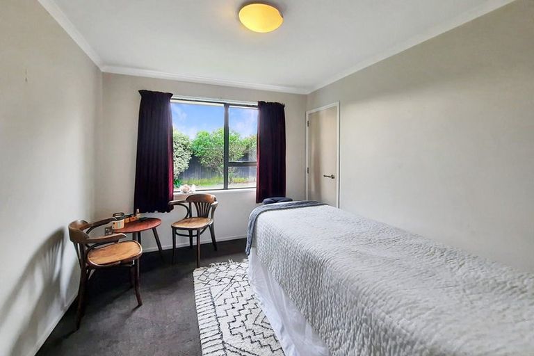 Photo of property in 36 Radiata Avenue, Parklands, Christchurch, 8083