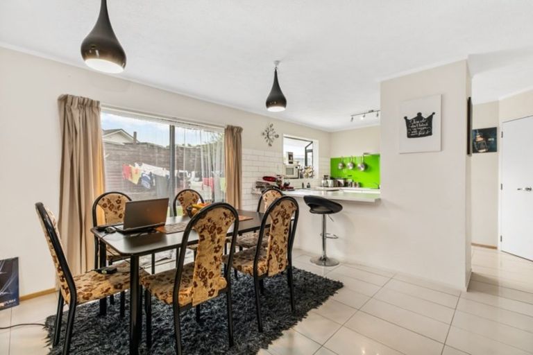 Photo of property in 6 Crail Court, Totara Heights, Auckland, 2105