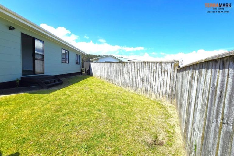Photo of property in 40 Simcox Street, Otaki Beach, Otaki, 5512