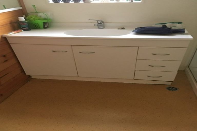 Photo of property in Te Awhina Apartments, 2/22 Sussex Street, Mount Cook, Wellington, 6021