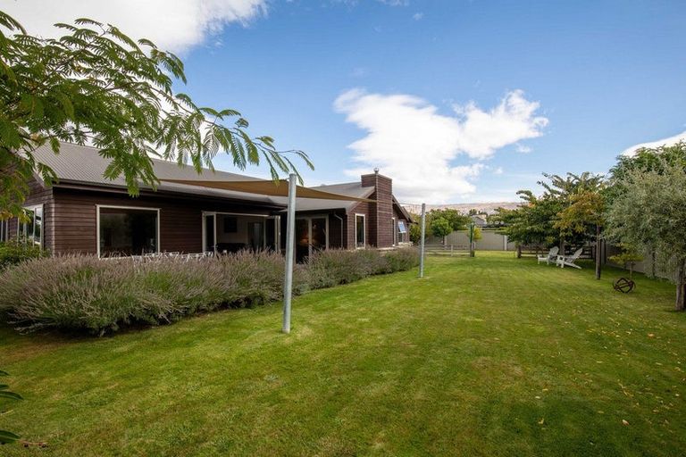 Photo of property in 6 Houlahan Street, Clyde, 9330