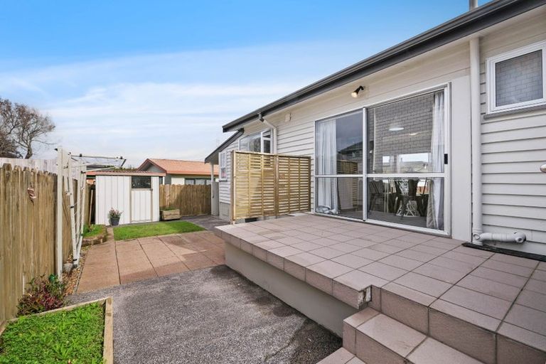 Photo of property in 1/18 Toru Street, Te Atatu Peninsula, Auckland, 0610