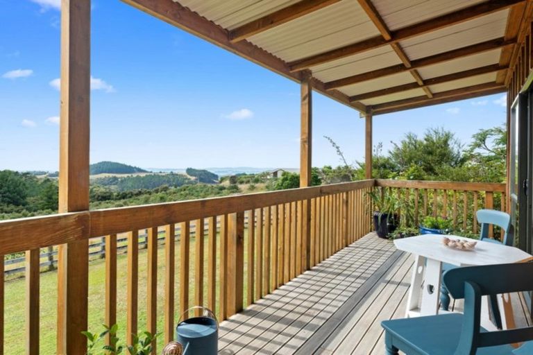 Photo of property in 181 Govan Wilson Road, Whangaripo, Warkworth, 0985