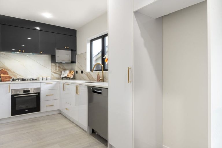 Photo of property in 35d Hamilton Road, Papatoetoe, Auckland, 2025