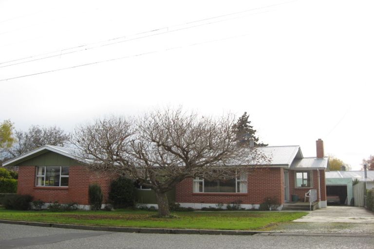 Photo of property in 82 Northumberland Street, Tapanui, 9522