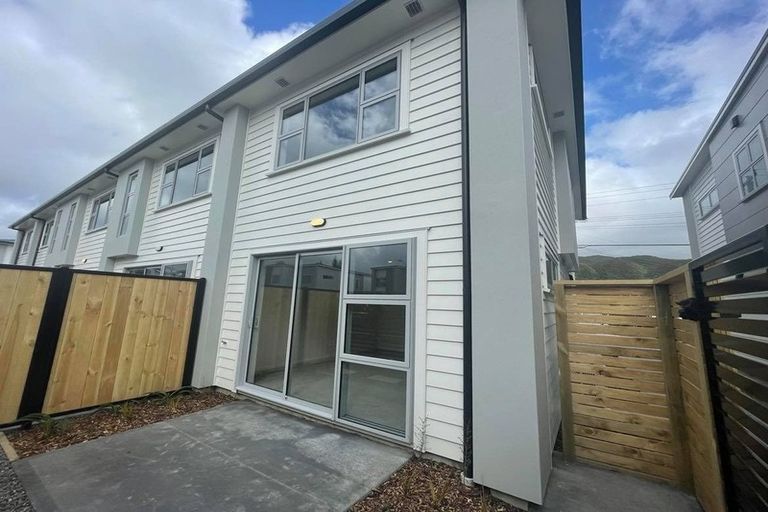 Photo of property in 1117a High Street, Taita, Lower Hutt, 5011