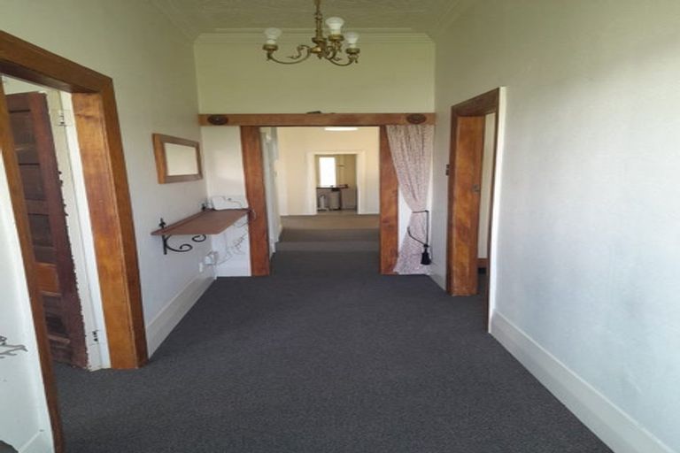 Photo of property in 9 Elm Row, Dunedin Central, Dunedin, 9016