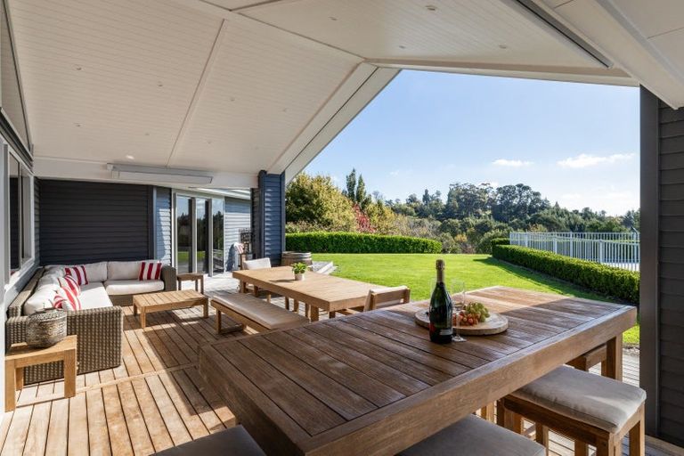 Photo of property in 12 Spur Road, Havelock North, 4130