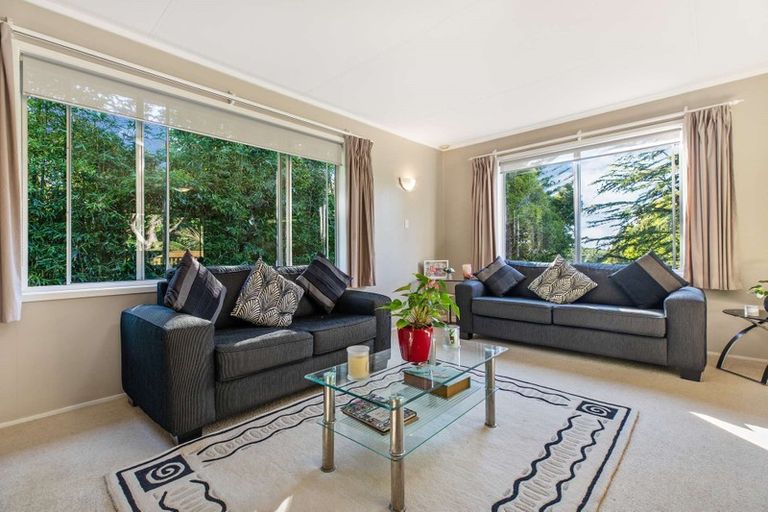 Photo of property in 203 Woodlands Park Road, Titirangi, Auckland, 0604