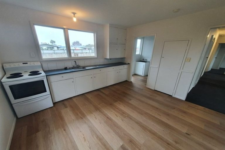 Photo of property in 2/245 Waterloo Road, Hornby, Christchurch, 8042