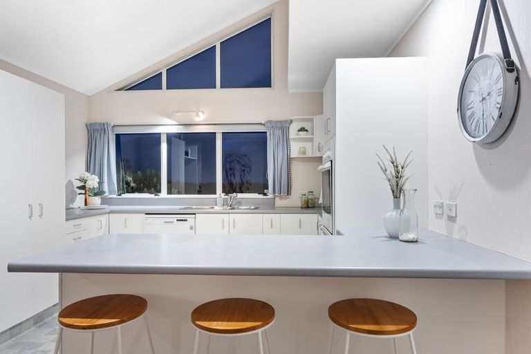 Photo of property in 300 Manly Street, Paraparaumu Beach, Paraparaumu, 5032