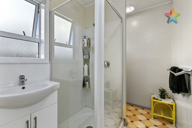 Photo of property in 121c Bell Road, Waiwhetu, Lower Hutt, 5010