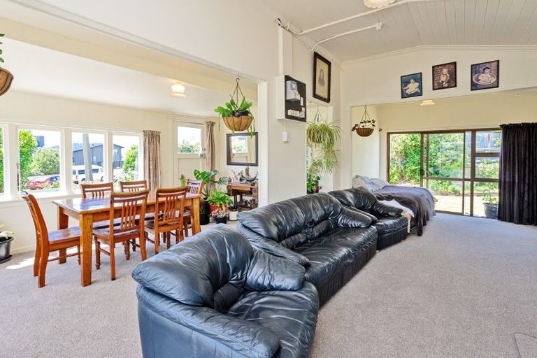 Photo of property in 3 Morton Street, Riverton/aparima, Riverton, 9822