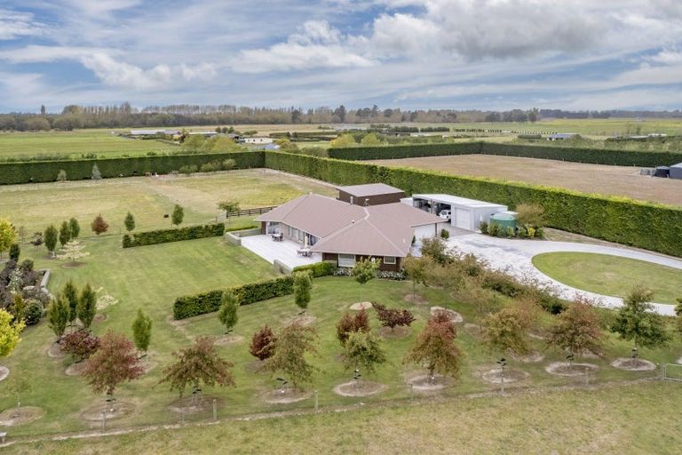 Photo of property in 378 Ashburton Staveley Road, Greenstreet, Ashburton, 7771